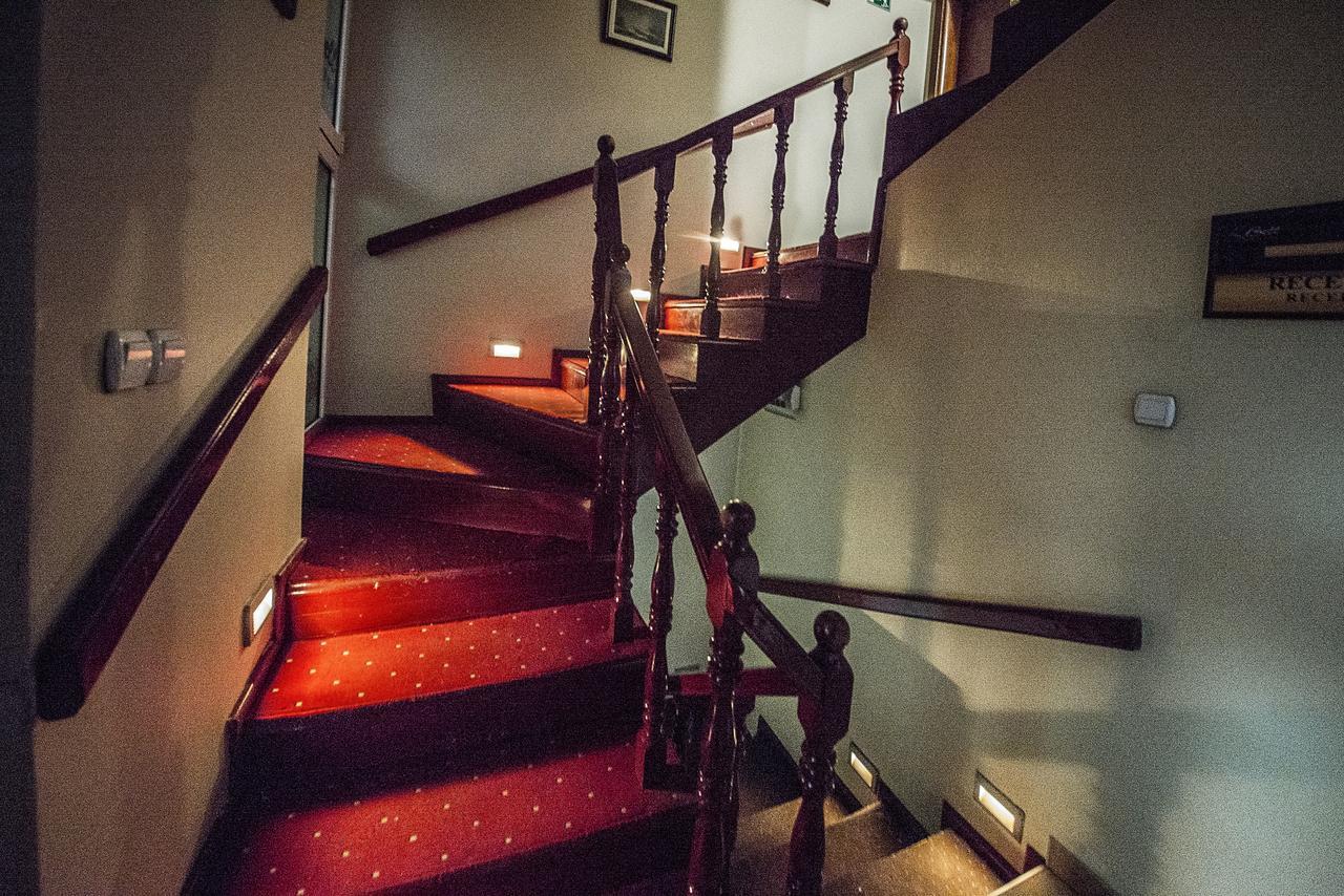 Hotel Bell Λέσκοβατς Εξωτερικό φωτογραφία