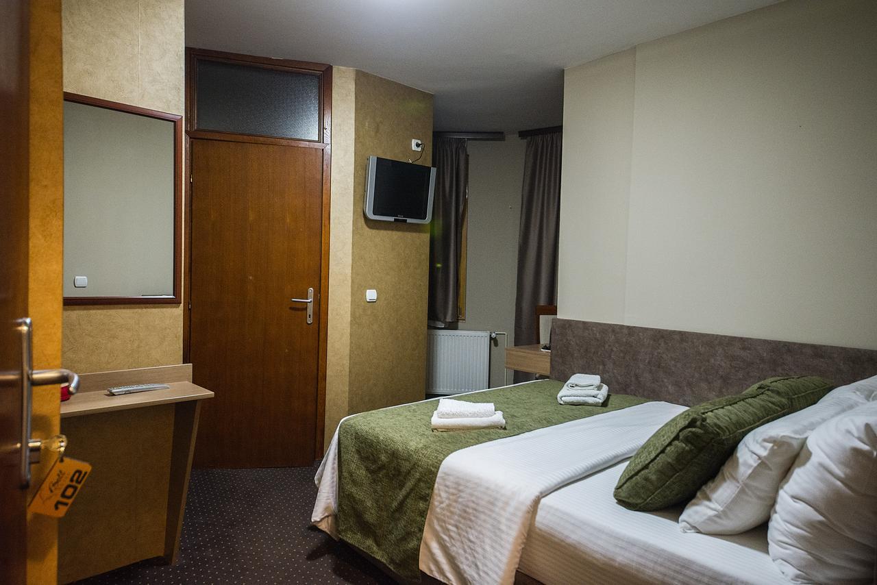 Hotel Bell Λέσκοβατς Εξωτερικό φωτογραφία