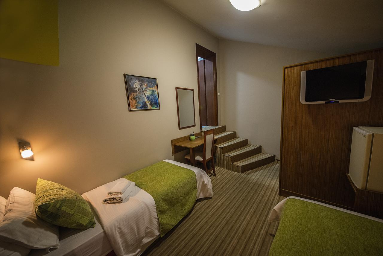 Hotel Bell Λέσκοβατς Εξωτερικό φωτογραφία