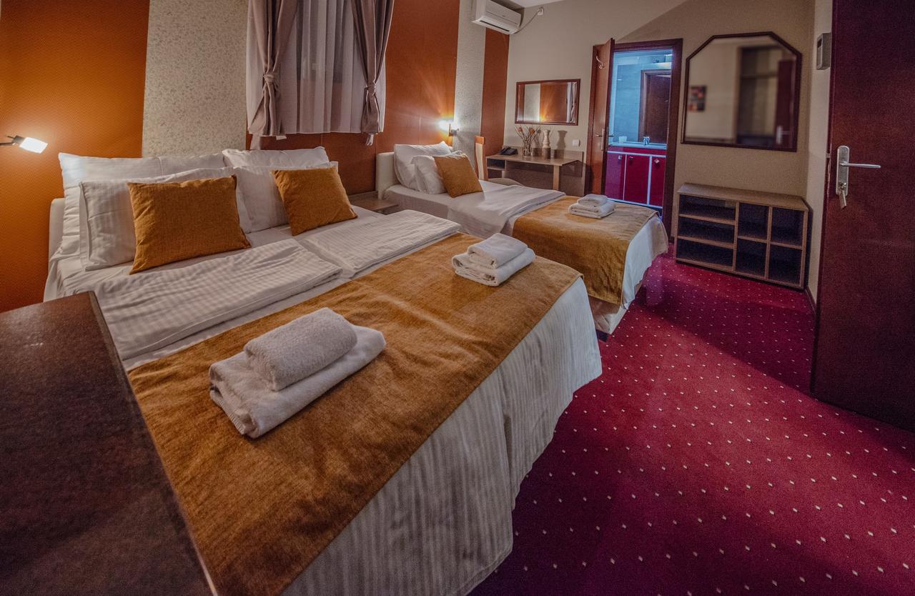 Hotel Bell Λέσκοβατς Εξωτερικό φωτογραφία