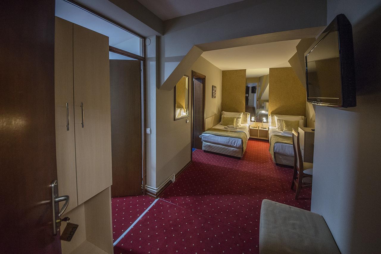 Hotel Bell Λέσκοβατς Εξωτερικό φωτογραφία